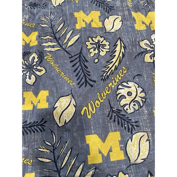 Wes and Willy Mens Sports Fan College Vault Floral Button Up Hawaiian Shirt XL - Picture 7 of 7